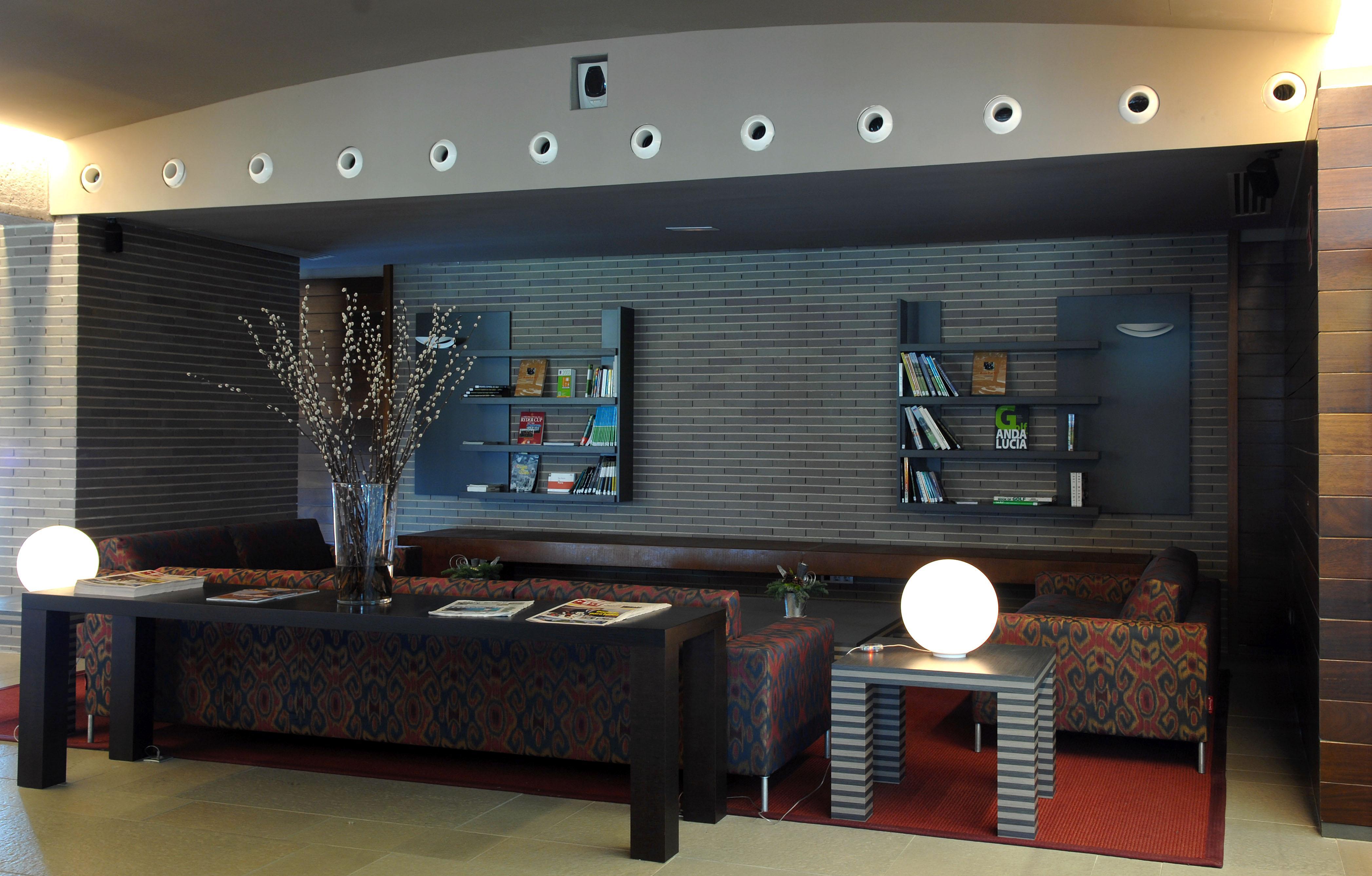 Sercotel El Encin Golf อัลกาลาเดเอนาเรส ภายนอก รูปภาพ