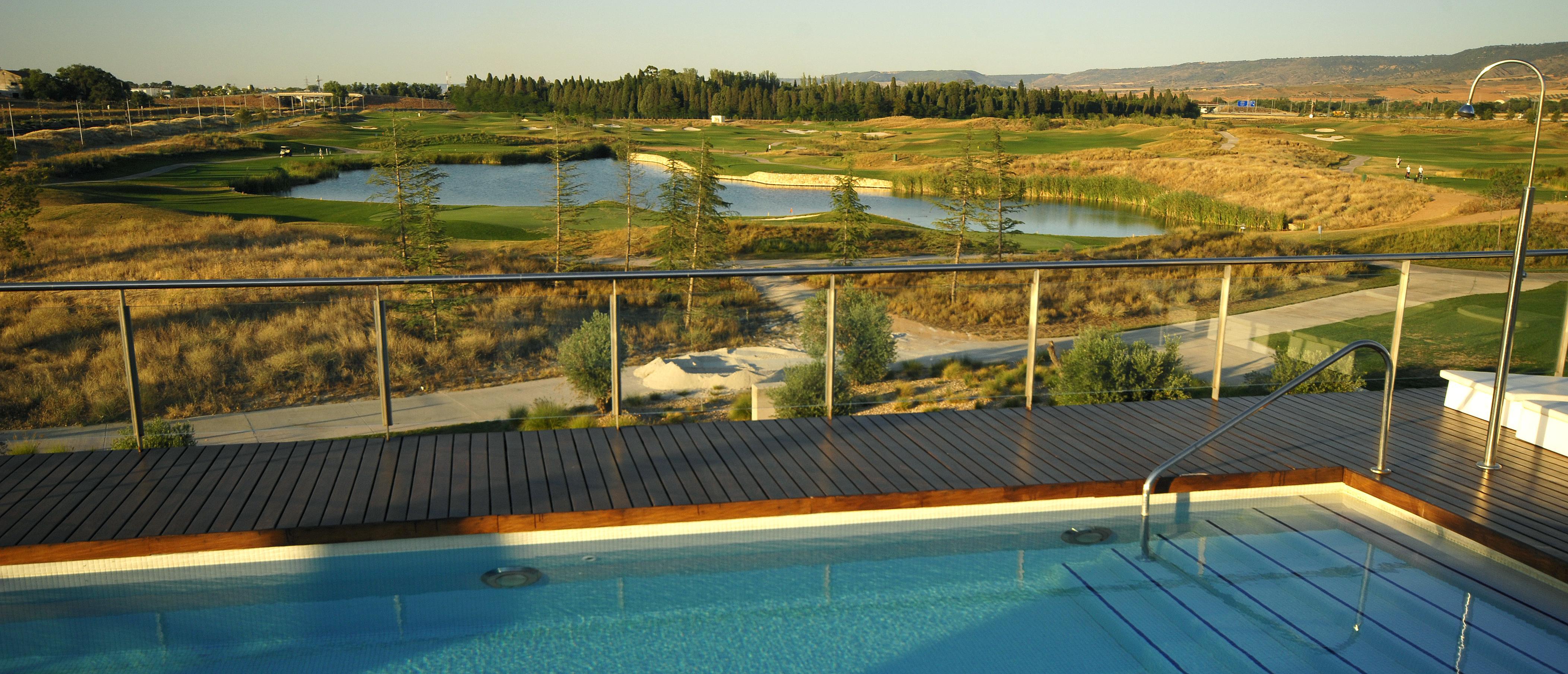 Sercotel El Encin Golf อัลกาลาเดเอนาเรส ภายนอก รูปภาพ