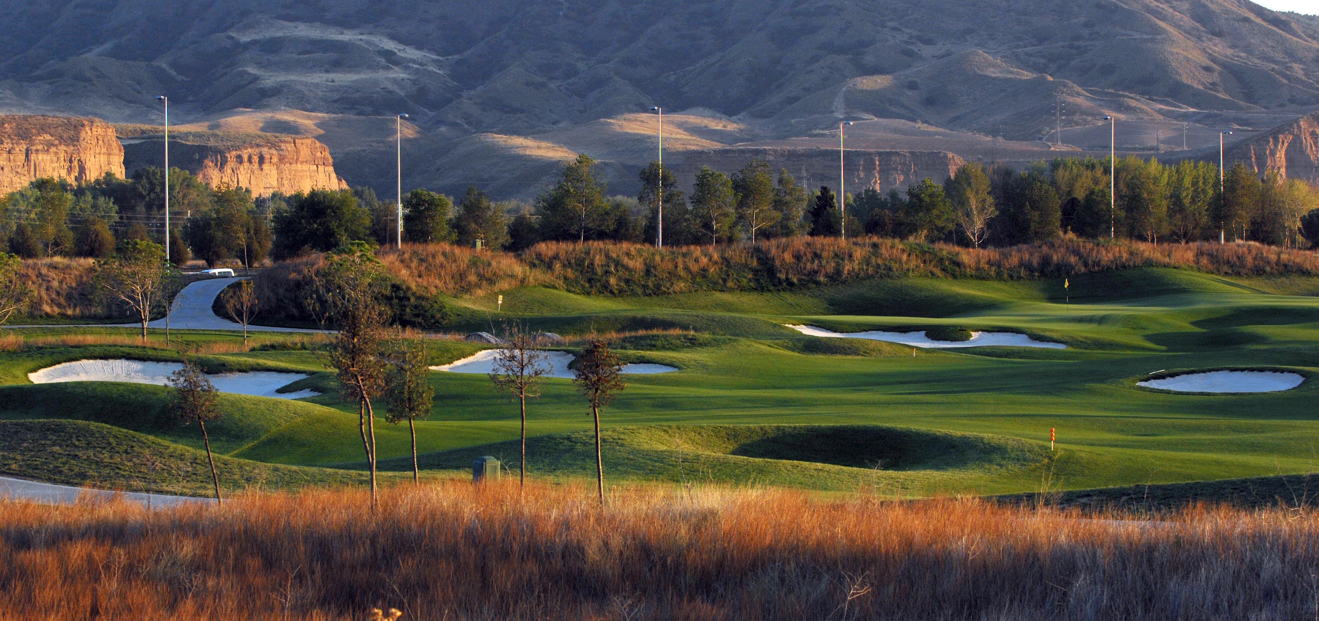 Sercotel El Encin Golf อัลกาลาเดเอนาเรส ภายนอก รูปภาพ